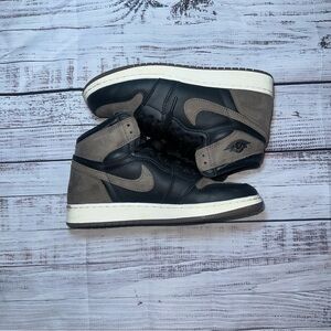 [FD1437-020] Grade School Air Jordan Retro 1 High OG 'Palomino' (GS) 6.5Y